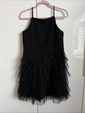NWOT BCBGMaxAzria Black Spaghetti Strap Tiered Tulle Mini Dress, Size 10